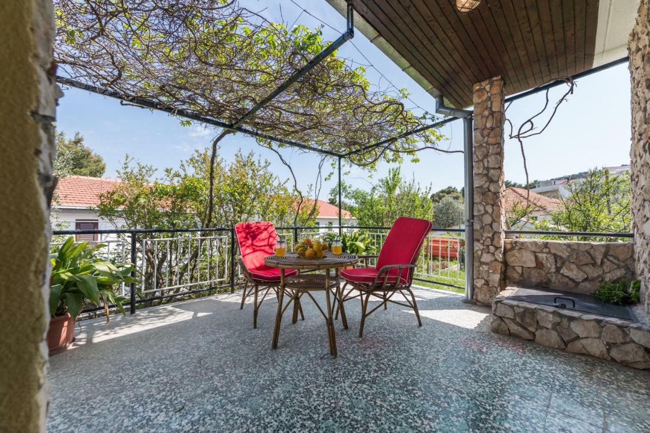 Beach House Lana Slatine Exterior photo